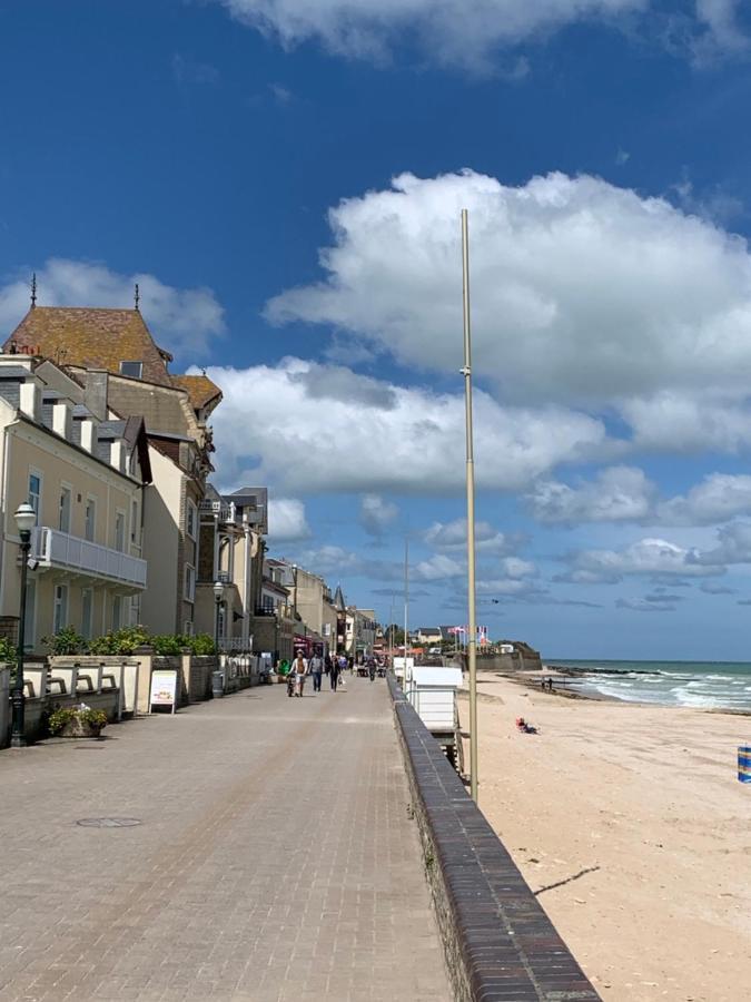 Saint-Aubin-Sur-Mer: Bel Appartement Traversant Экстерьер фото